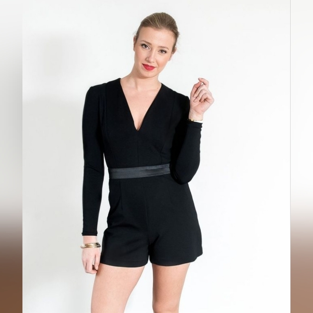 🪅 LES POUPOUNES DE LUXE Women Smoking Short Long Sleeve Jumpsuit Black Size  00
